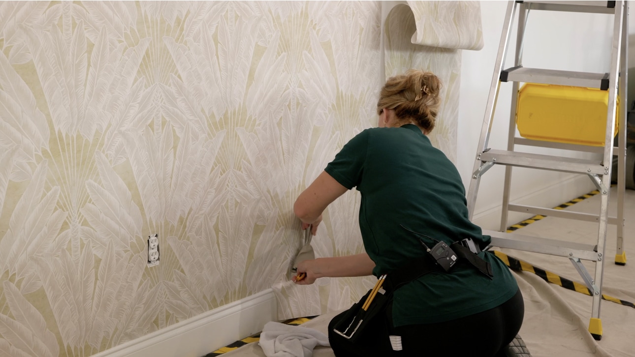 Finished residential room with wallcovering